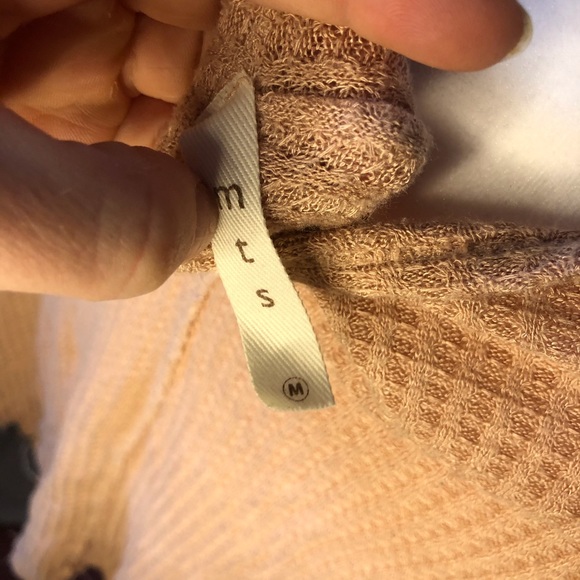 The COMFIEST!! top! - Picture 4 of 4